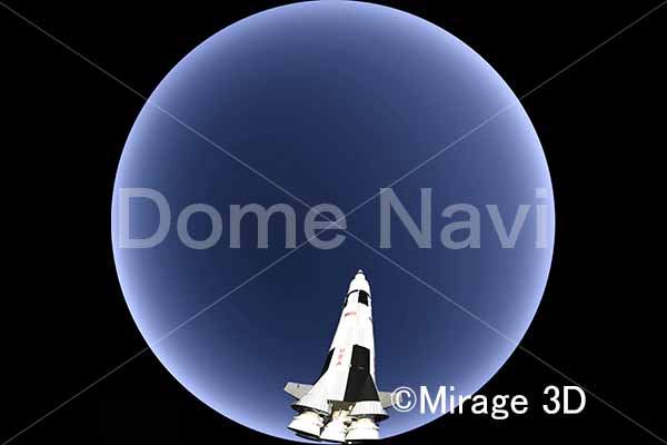 青空に打ち上がるサターンVロケット